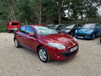 Renault Megane 1.6 16V Dynamique Euro 5 5dr