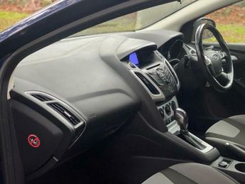 Ford Focus 1.6 Zetec Powershift Euro 5 5dr
