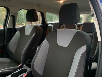 Ford Focus 1.6 Zetec Powershift Euro 5 5dr