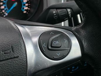 Ford Focus 1.6 Zetec Powershift Euro 5 5dr