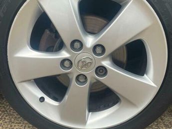 Toyota Auris T4
