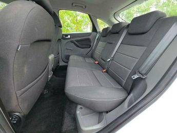 Ford Focus 1.6 Sport Auto 5dr