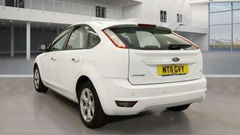 Ford Focus 1.6 Sport Auto 5dr