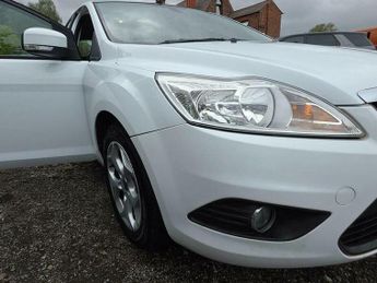 Ford Focus 1.6 Sport Auto 5dr