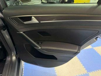 Volkswagen Golf 2.0 Golf GTD TDI Semi-Auto 5dr