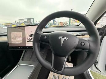 Tesla Model Y (Dual Motor) Long Range Auto 4WDE 5dr