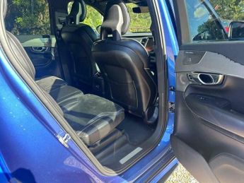 Volvo XC90 2.0h T8 Twin Engine 9.2kWh R-Design Geartronic 4WD Euro 6 (s/s) 