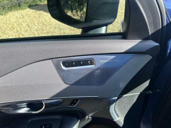 Volvo XC90 2.0h T8 Twin Engine 9.2kWh R-Design Geartronic 4WD Euro 6 (s/s) 