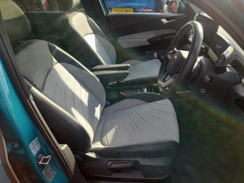 Volkswagen ID.3 Pro Performance 58kWh Family Auto 5dr, PAN ROOF, TOP MODEL
