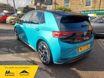 Volkswagen ID.3 Pro Performance 58kWh Family Auto 5dr, PAN ROOF, TOP MODEL