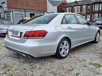 Mercedes-Benz E Class 2.1 E300dh BlueTEC SE Saloon 4dr Diesel Hybrid G-Tronic+ Euro 5 