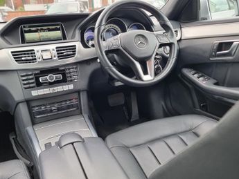 Mercedes-Benz E Class 2.1 E300dh BlueTEC SE Saloon 4dr Diesel Hybrid G-Tronic+ Euro 5 