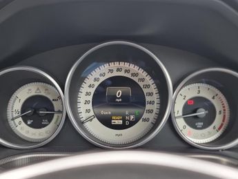 Mercedes-Benz E Class 2.1 E300dh BlueTEC SE Saloon 4dr Diesel Hybrid G-Tronic+ Euro 5 