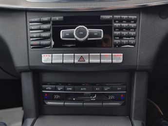 Mercedes-Benz E Class 2.1 E300dh BlueTEC SE Saloon 4dr Diesel Hybrid G-Tronic+ Euro 5 