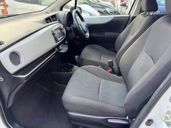 Toyota Yaris VVT-I T4