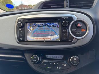 Toyota Yaris VVT-I T4