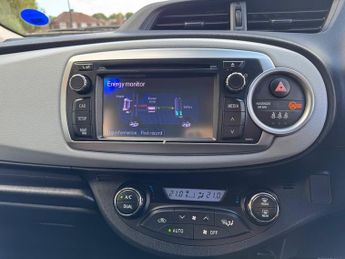 Toyota Yaris VVT-I T4