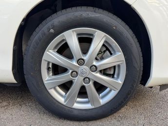 Toyota Yaris VVT-I T4