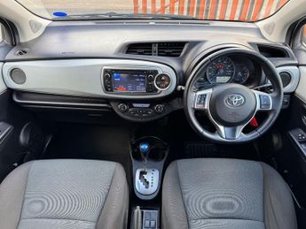 Toyota Yaris VVT-I T4