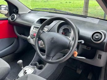 Peugeot 107 1.0 12V Urban 2 Tronic Euro 4 3dr