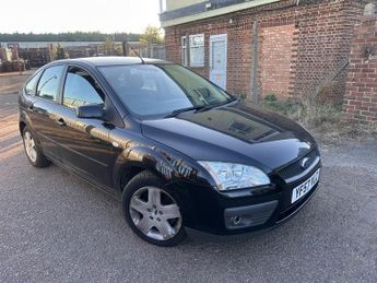 Ford Focus 1.6 Style Hatchback 5dr Petrol Automatic (184 g/km, 99 bhp)