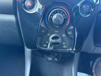 Peugeot 108 1.0 Allure 2 Tronic Euro 6 5dr