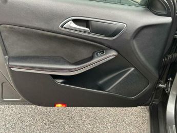 Mercedes-Benz C Class 2.1 GLA200d AMG Line (Premium) 7G-DCT 4MATIC Euro 6 (s/s) 5dr