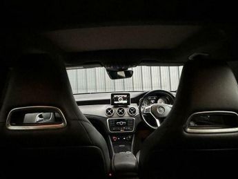 Mercedes-Benz C Class 2.1 GLA200d AMG Line (Premium) 7G-DCT 4MATIC Euro 6 (s/s) 5dr