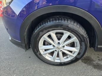Nissan Qashqai 1.2 DIG-T N-Connecta XTRON 2WD Euro 6 (s/s) 5dr