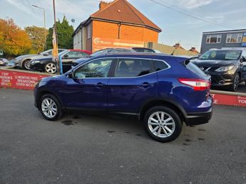 Nissan Qashqai 1.2 DIG-T N-Connecta XTRON 2WD Euro 6 (s/s) 5dr