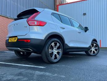 Volvo XC40 2.0 T4 Inscription SUV 5dr Petrol Auto Euro 6 (s/s) (190 ps)