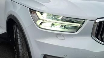 Volvo XC40 2.0 T4 Inscription SUV 5dr Petrol Auto Euro 6 (s/s) (190 ps)