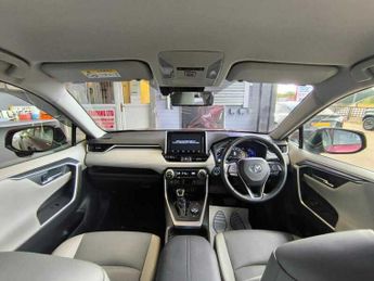 Toyota RAV4 2.5 Petrol Hybrid 2019(69) VVT-h Dynamic CVT 4WD Euro 6 (s/s) SU