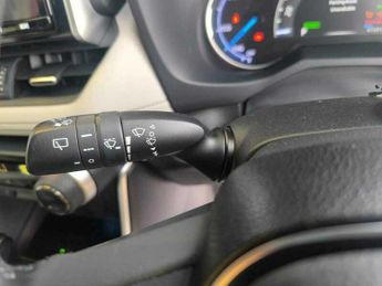 Toyota RAV4 2.5 Petrol Hybrid 2019(69) VVT-h Dynamic CVT 4WD Euro 6 (s/s) SU