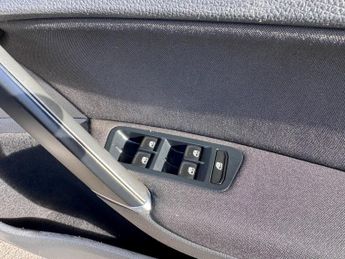 Volkswagen Golf SE TDI BLUEMOTION TECHNOLOGY DSG