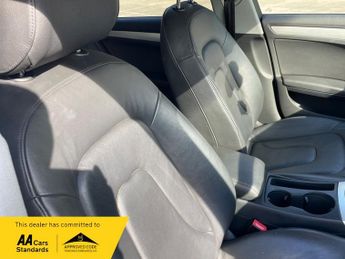 Audi A4 Avant 2.0 TDI SE Technik Estate 5dr Diesel Multitronic Euro 5 (s/s) (1