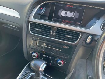 Audi A4 Avant 2.0 TDI SE Technik Estate 5dr Diesel Multitronic Euro 5 (s/s) (1