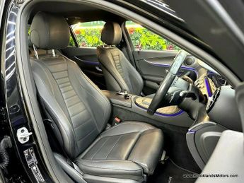 Mercedes E Class E 400 D 4MATIC AMG LINE PREMIUM [3X MERCEDES SERVICES, SAT NAV, 