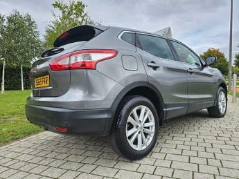 Nissan Qashqai 1.2 DIG-T Acenta XTRON 2WD Euro 6 (s/s) 5dr