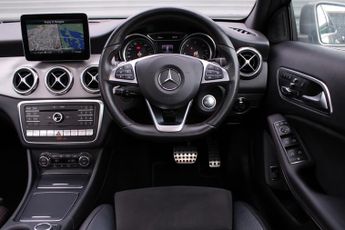 Mercedes GLA GLA 220 D 4MATIC AMG LINE PREMIUM PLUS