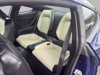 Ford Mustang 2.3T EcoBoost Fastback SelShift Euro 6 2dr