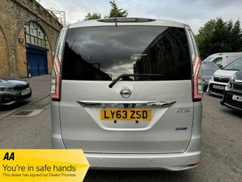 Nissan Serena 2.0 HYBRID AUTO 8 SEAT