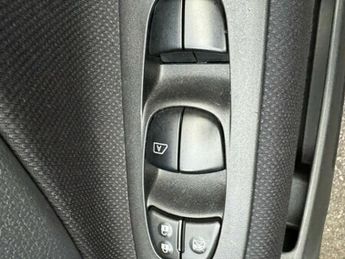 Nissan Serena 2.0 HYBRID AUTO 8 SEAT