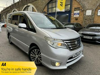 Nissan Serena 2.0 HYBRID AUTO 8 SEAT