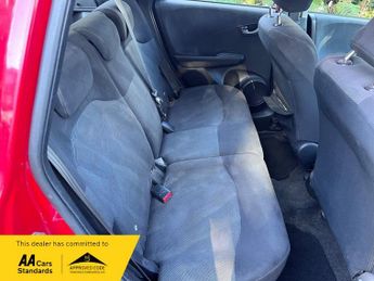 Honda Jazz I-VTEC ES I-SHIFT AUTOMATIC