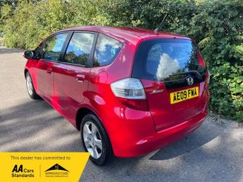 Honda Jazz I-VTEC ES I-SHIFT AUTOMATIC