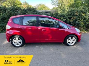 Honda Jazz I-VTEC ES I-SHIFT AUTOMATIC