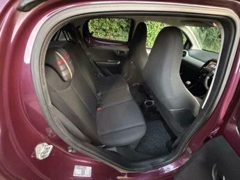 Peugeot 108 1.2 VTi PureTech Allure Euro 5 5dr