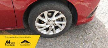 Toyota Auris VVT-I ICON TSS