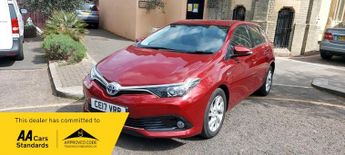 Toyota Auris VVT-I ICON TSS